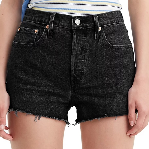 Women's Levi's® 501® Original Jean Shorts - Picture 4 of 5